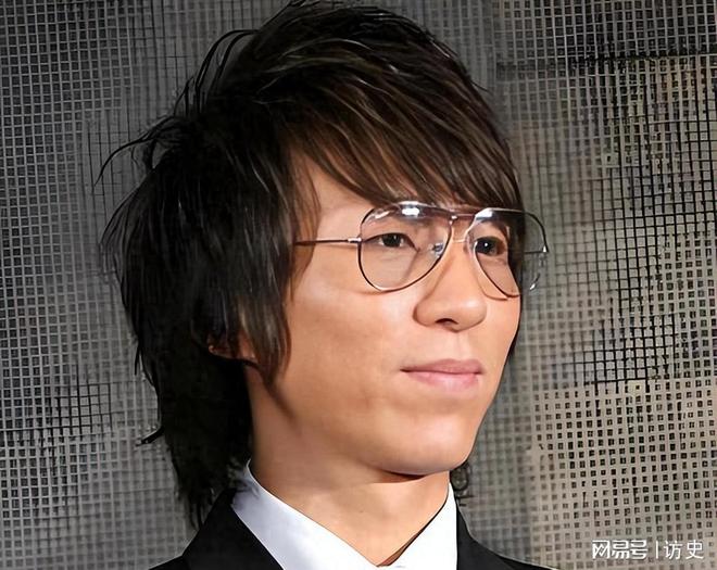 胖到认不出17岁儿子1米8长得像妈电子pg陈羽凡现状：低调生活50岁(图2)