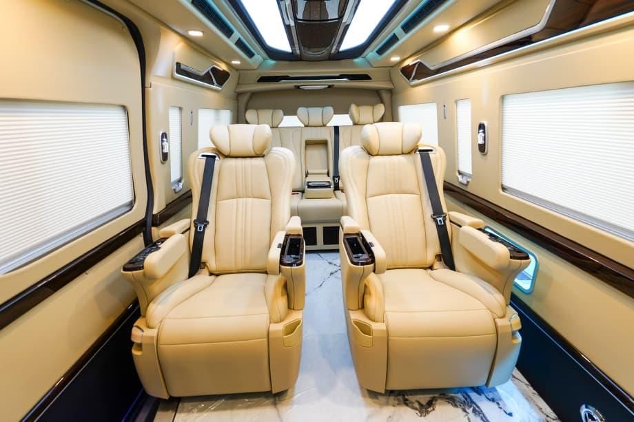 狮价格表 丰田海狮凯萨皇冠版配置pg电子中文模拟器山东临沂丰田海(图4) 狮价格表 丰田海狮凯萨皇冠版配置pg电子中文模拟器山东临沂丰田海(图4)